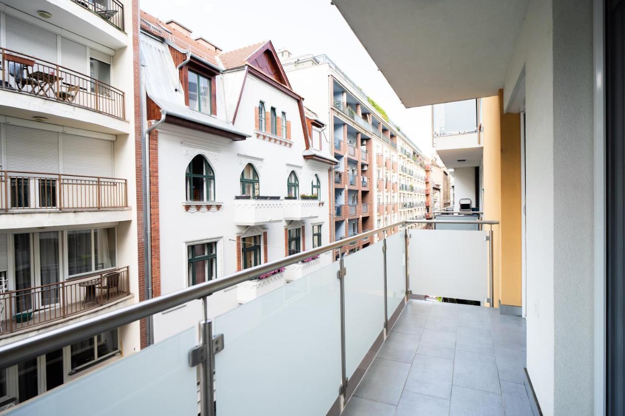 Vig Apartment - With Private Parking Budapešť Exteriér fotografie